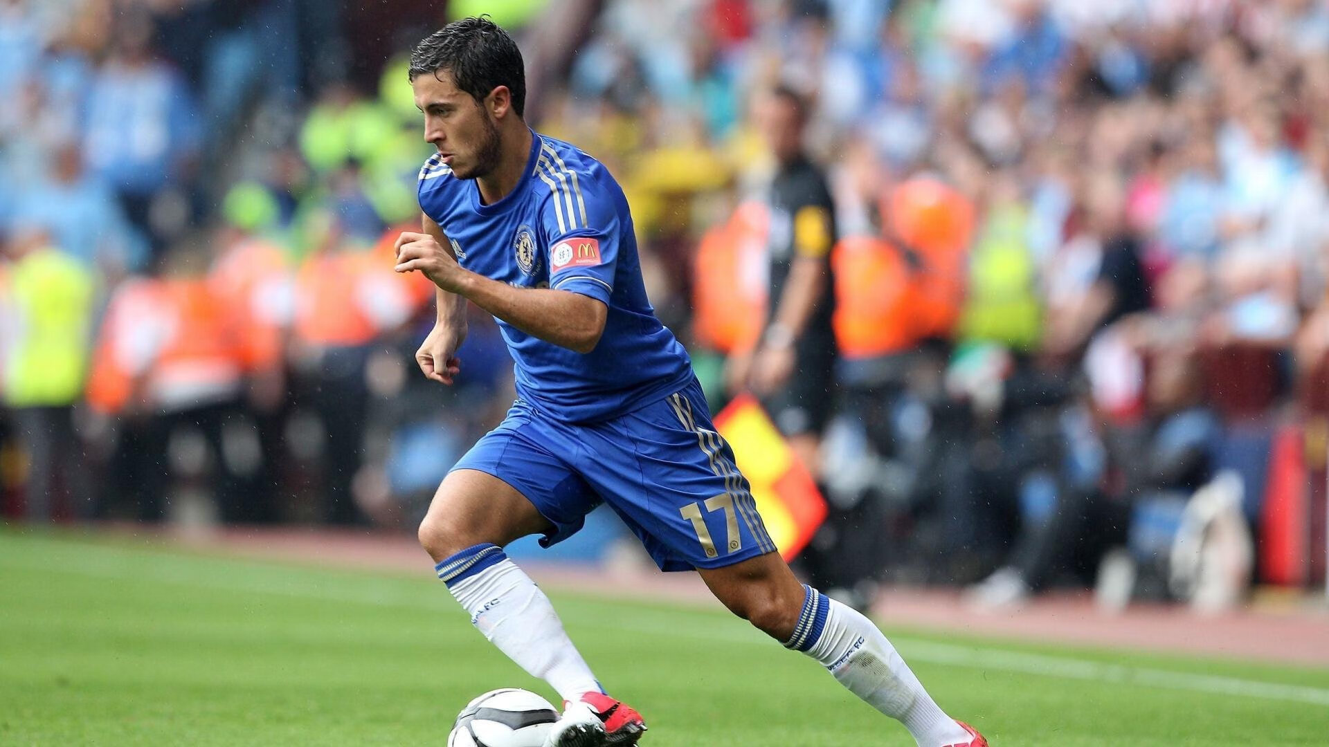 乐鱼体育app下载地址-18岁法国小将横空出世，六大豪门争相抢购，成转会焦点，法国足球小将19岁